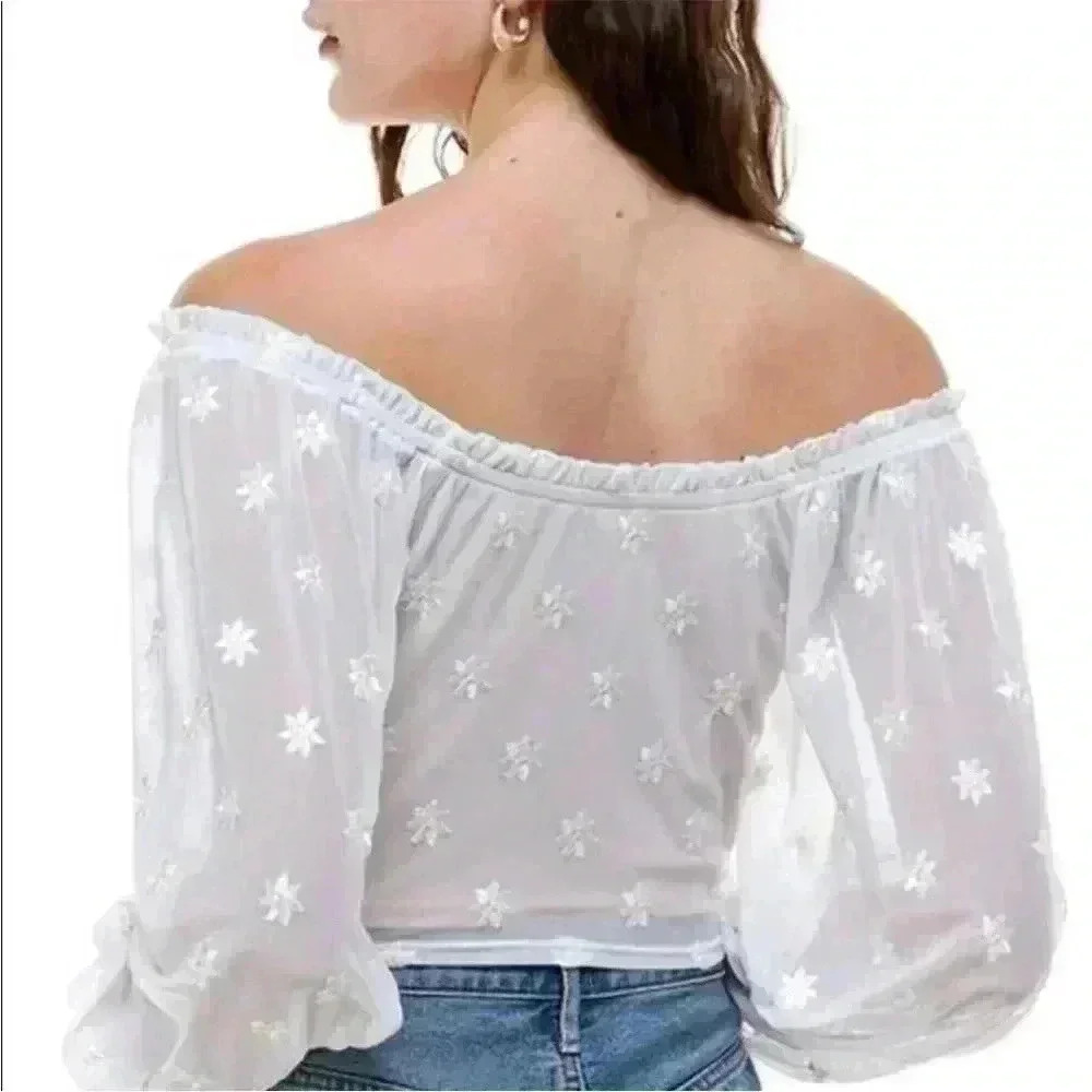 Acoa White blouse - Picture 2 of 10